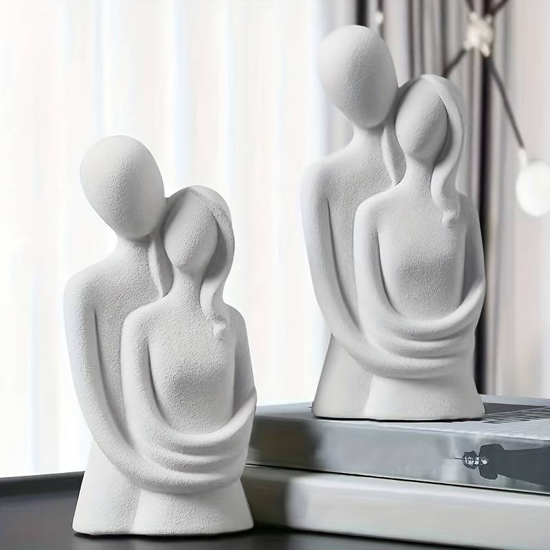 Couple Sculpture