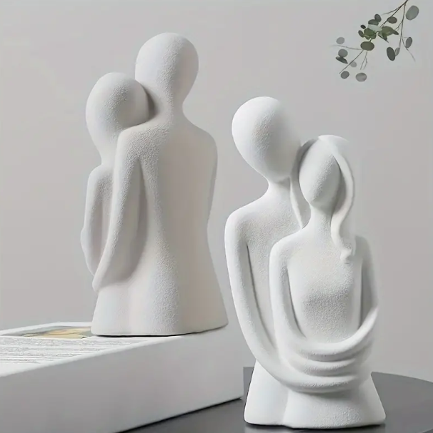 Couple Sculpture